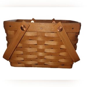 Longaberger Seashell Basket - 1999